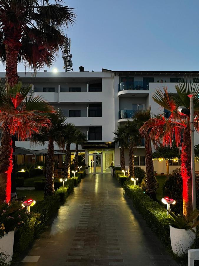 Freskia Resort Velipojë Екстериор снимка